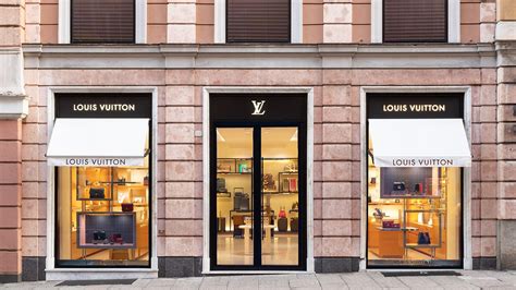 orario negozio louis vuitton genova|Louis Vuitton Genova Store in Genova, Italia .